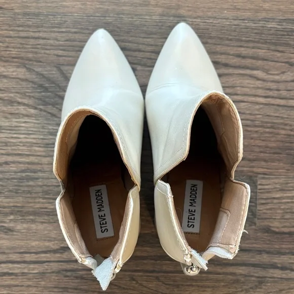 Steve Madden Women's Elegant Cream Booties - Picture 2 of 8